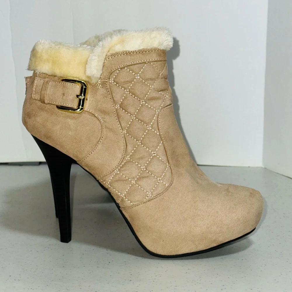 Madeline Girl Faux Suede and Fur Elegant Cream Heeled Boots New - Picture 8 of 10